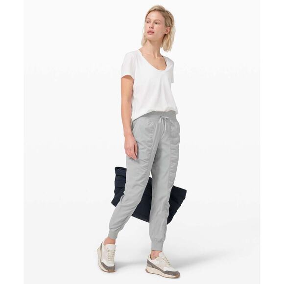 Lululemon Dance Studio Mid-Rise Jogger Silver Drop Gray Pants Sz 4 🖤 - Picture 14 of 16